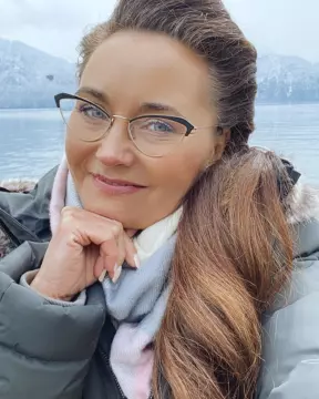 AmyBarajasGives image 0